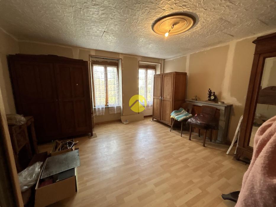 MAISON DE VILLAGE