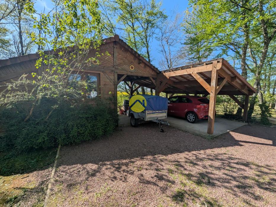 Maison  en bois avec piscine