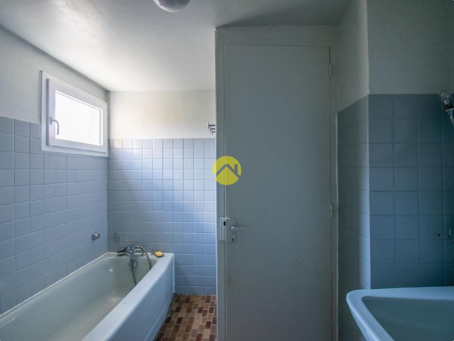 Maison avec cachet à Rénover