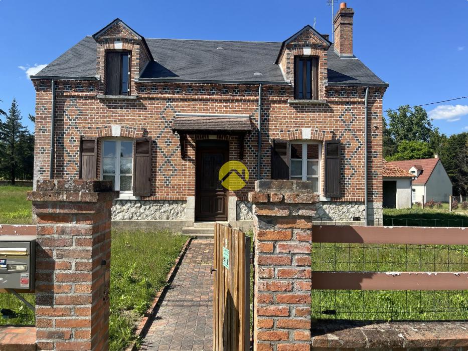 SUPERBE MAISON SOLOGNOTE EN BRIQUES