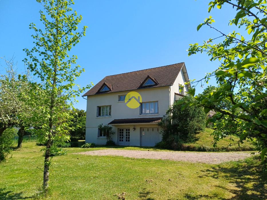 BELLE MAISON AVEC PISCINE