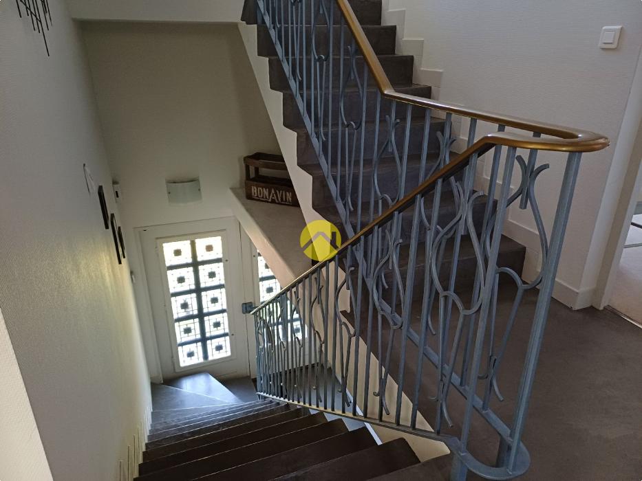 BELLE MAISON AVEC PISCINE