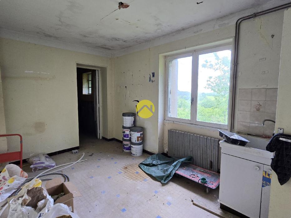 MAISON EN PIERRE