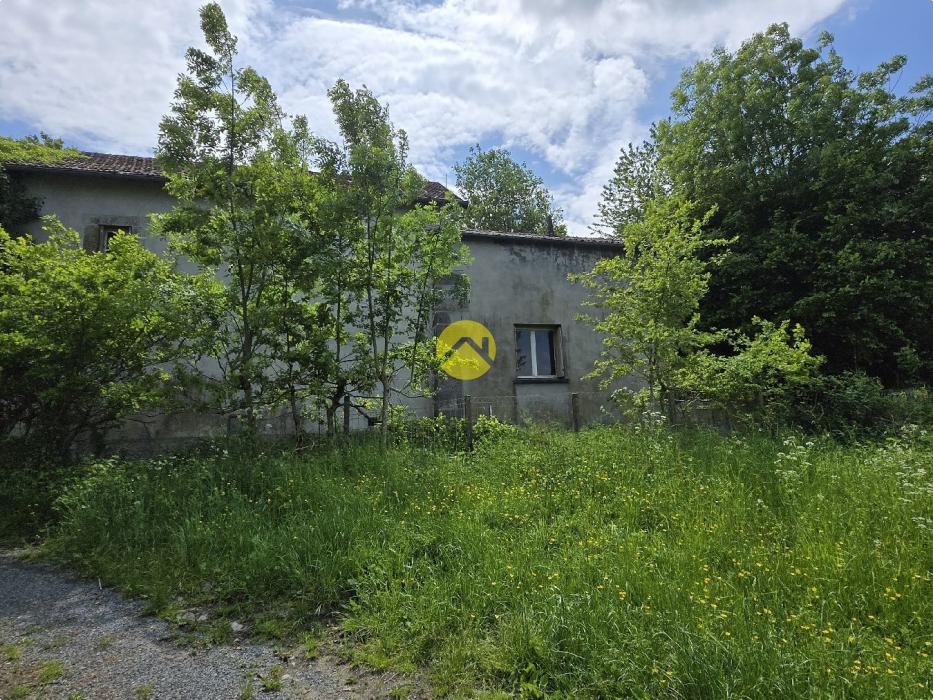 MAISON EN PIERRE