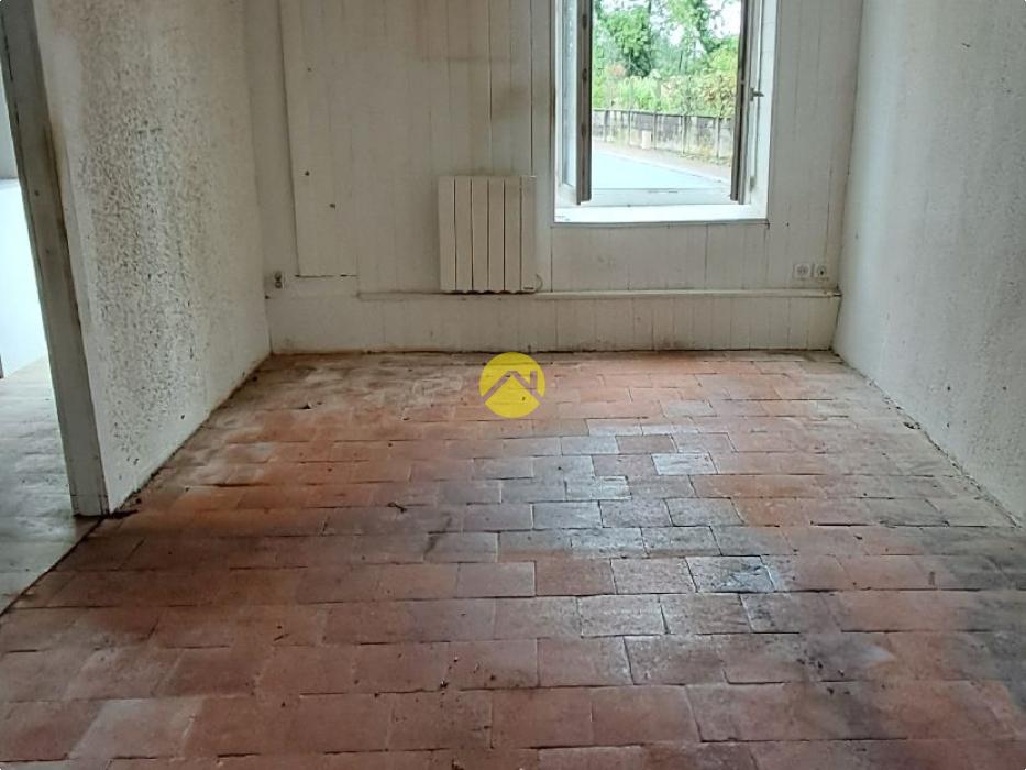 Proche de la forêt et du plan d'eau