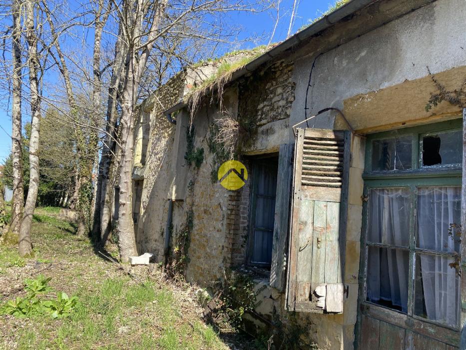 Immeuble et maison à rénover
