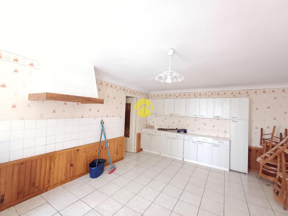 LONGERE - Terrain 7000 M2 (Rare)