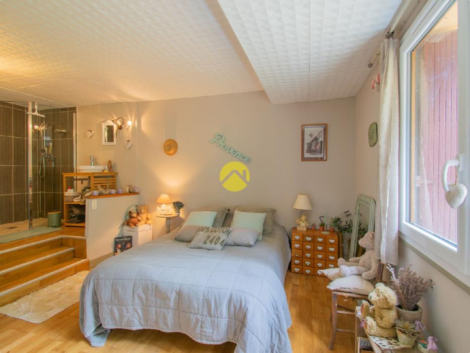 Magnifique maison sur 2.7Ha
