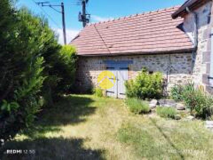 maison bord de route