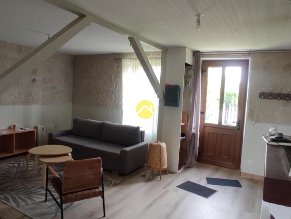 maison bord de route