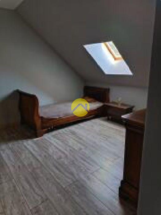 maison bord de route
