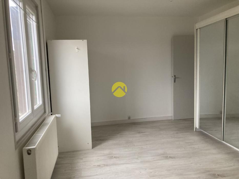 PROCHE AVORD MAISON 6 PIECES