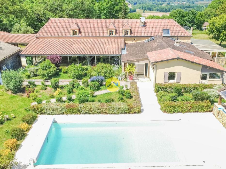 Magnifique longère 395m2 habitable