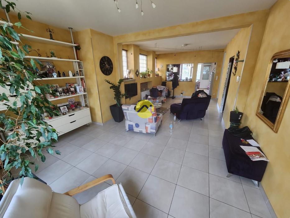 APPARTEMENT AVEC TERRASSE