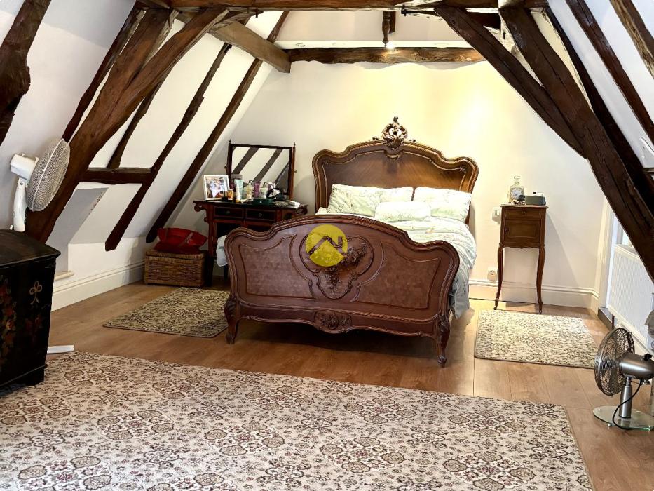 MAISON DE VILLAGE EN PIERRE