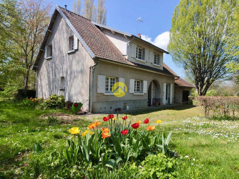 Maison / Pavillon La guerche sur l aubois, 6 pièces à vendre