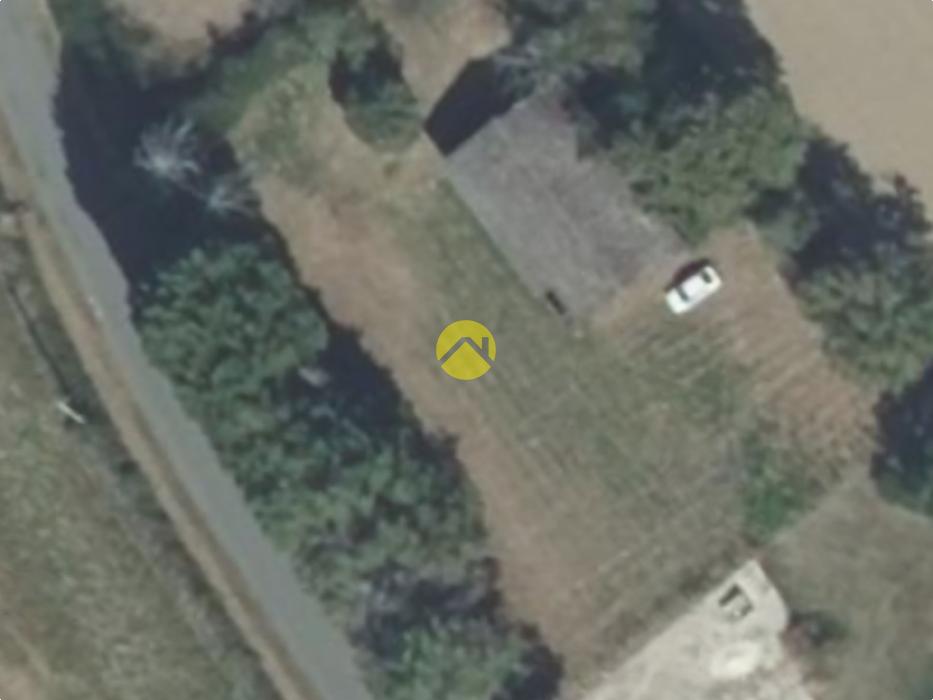 TERRAIN de 2186 m² AVEC HANGAR