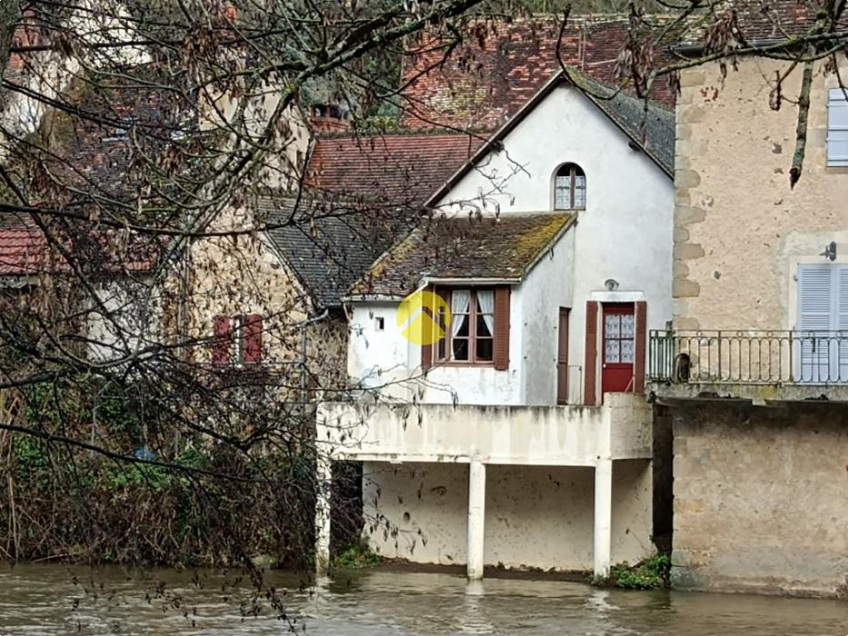 AU BORD DE L'AUMANCE