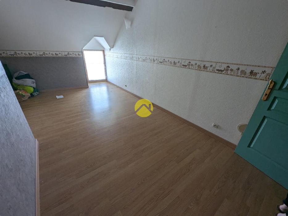 Maison de bourg.Potentiel 150m2