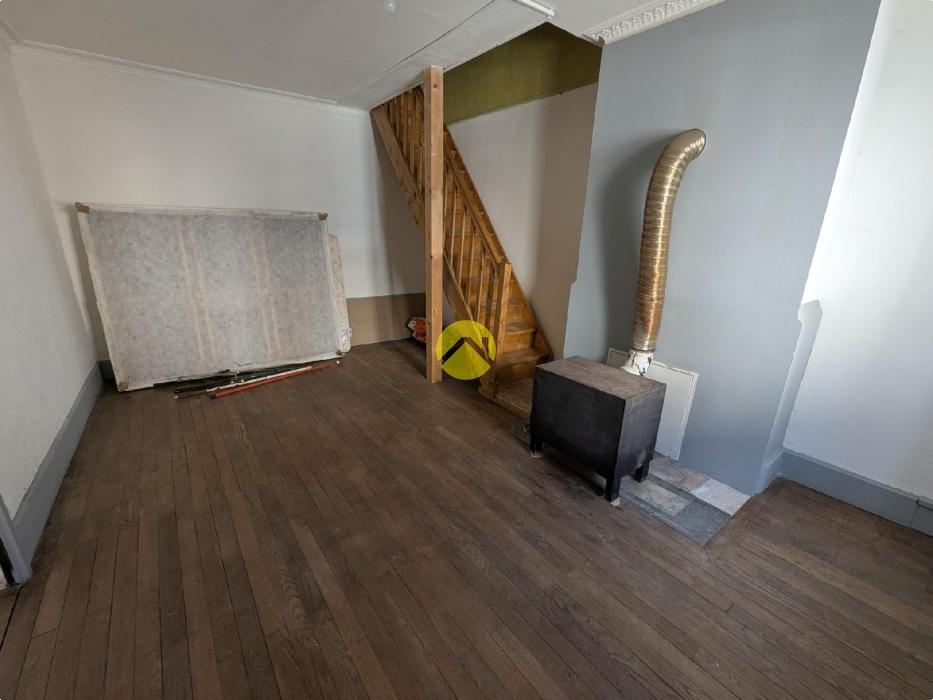 Maison de bourg.Potentiel 150m2