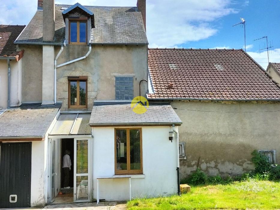 MAISON DE VILLE AVEC JARDIN