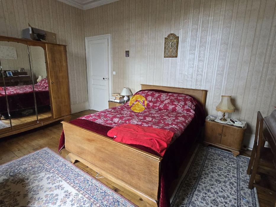 MAISON BOURGEOISE