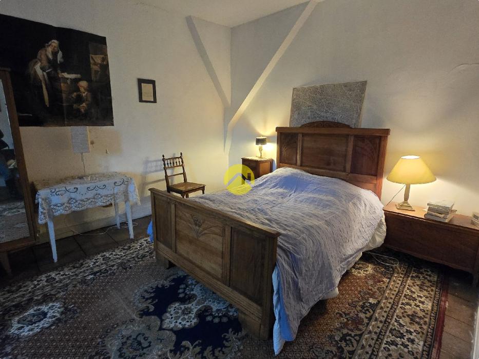 MAISON BOURGEOISE
