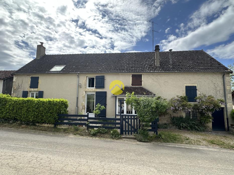 LONGÈRE FAMILIALE RÉNOVÉE AVEC VUE