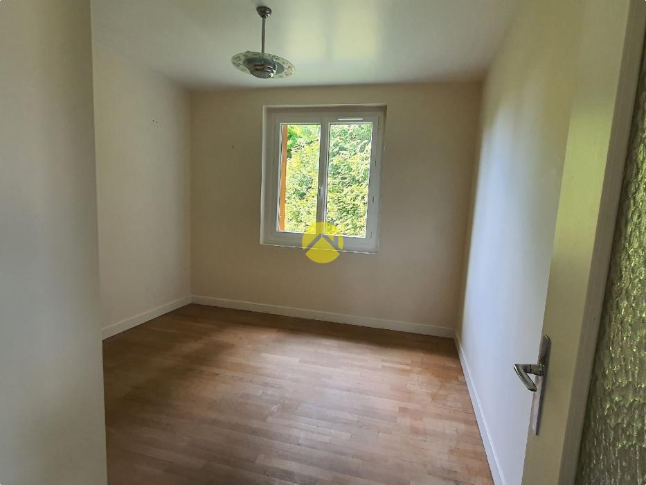 maison dans bourg thermal