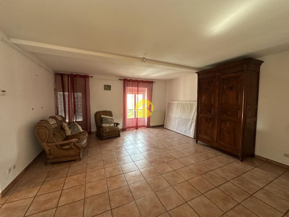 IMMEUBLE 3 LOGEMENTS AVEC TERRAIN