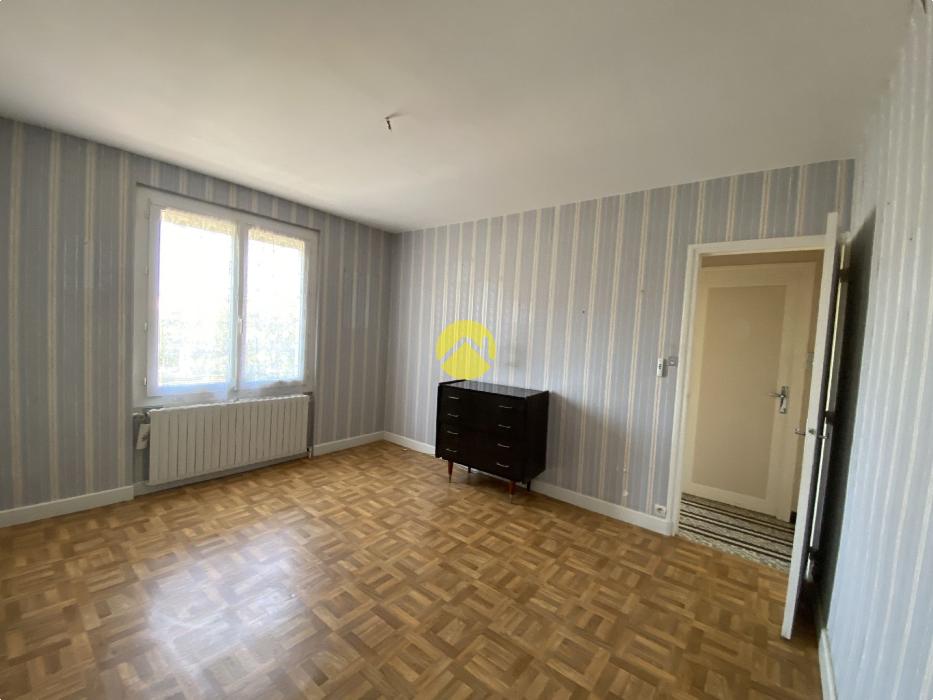 MAISON 80 m² 3 CHAMBRES