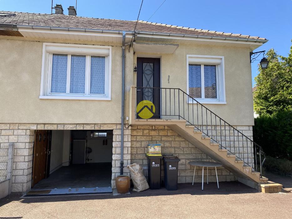 MAISON 80 m² 3 CHAMBRES