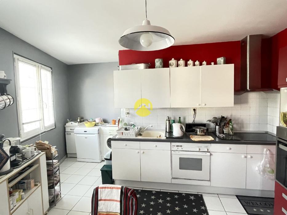 APPARTEMENT AVEC GARAGE