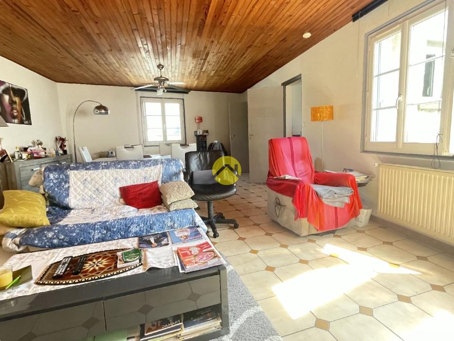 Appartement type4.123m2 + hangar