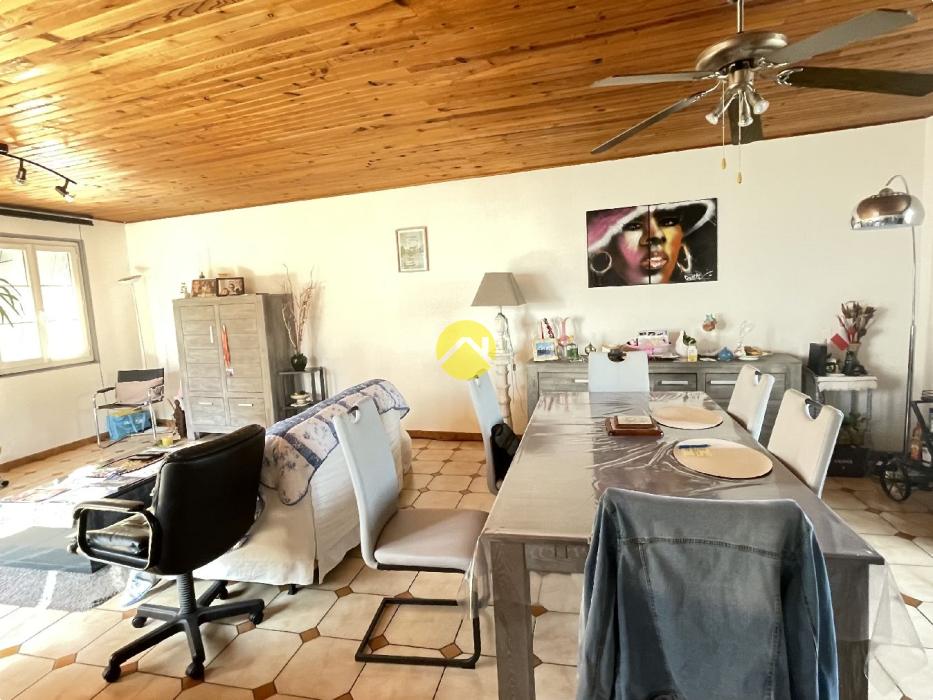 Appartement type4.123m2 + hangar