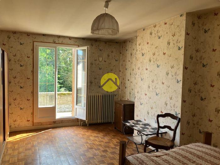 Vaste maison de ville