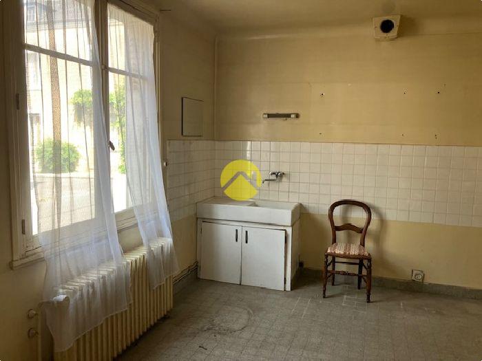 Vaste maison de ville
