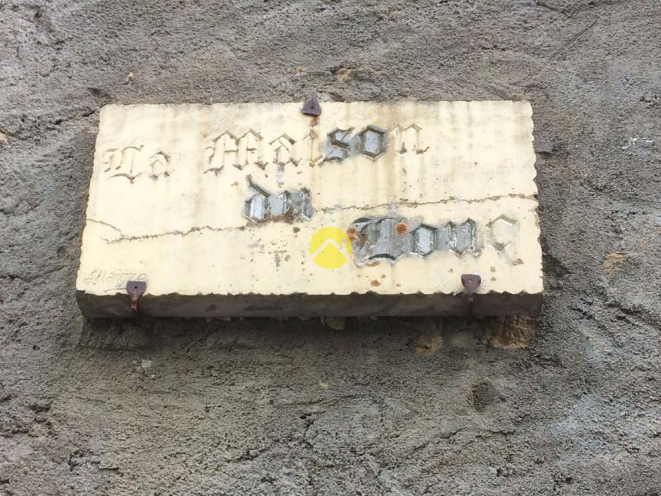 LONGERE DU BOUT DU MONDE