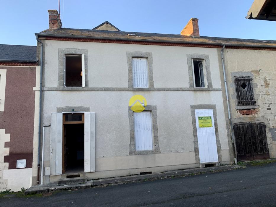 Maison de bourg au calme