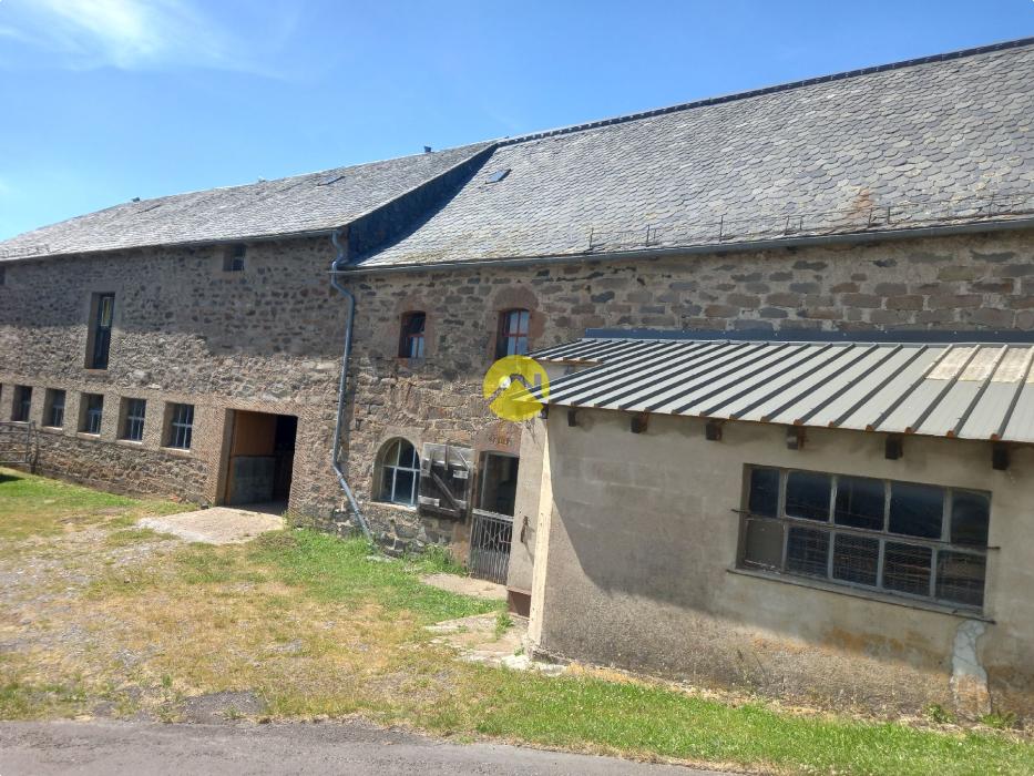 CORPS DE FERME