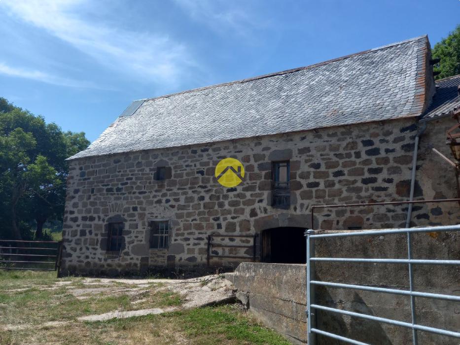 CORPS DE FERME