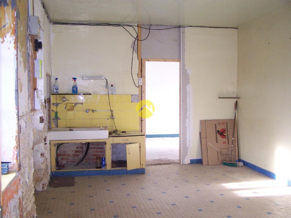 MAISON A RENOVER TOITURE NEUVE