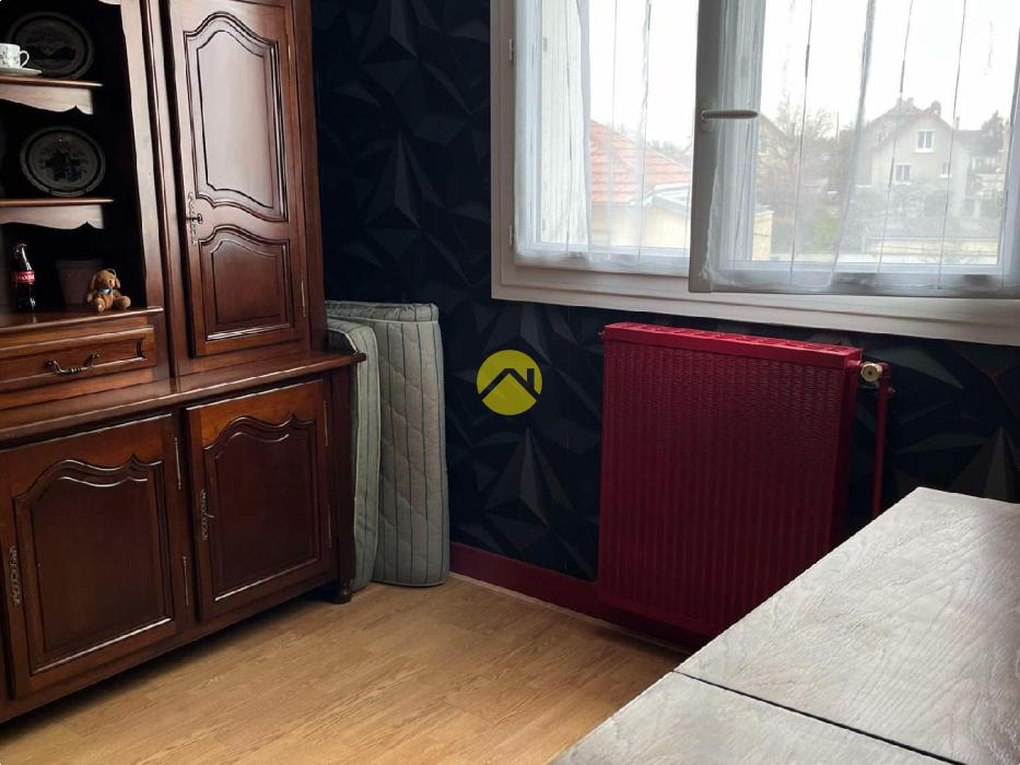 APPARTEMENT AVEC BALCON ET GARAGE