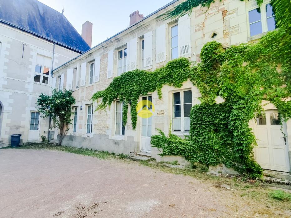 PROPRIETE DE CHARME-CHATEAU