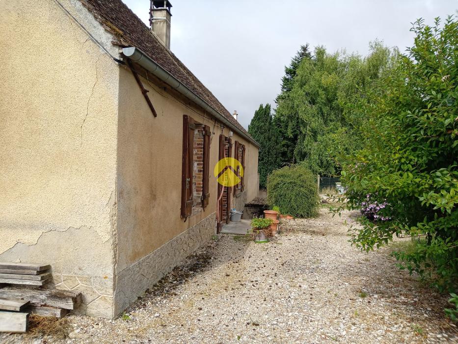 Petite longère louée