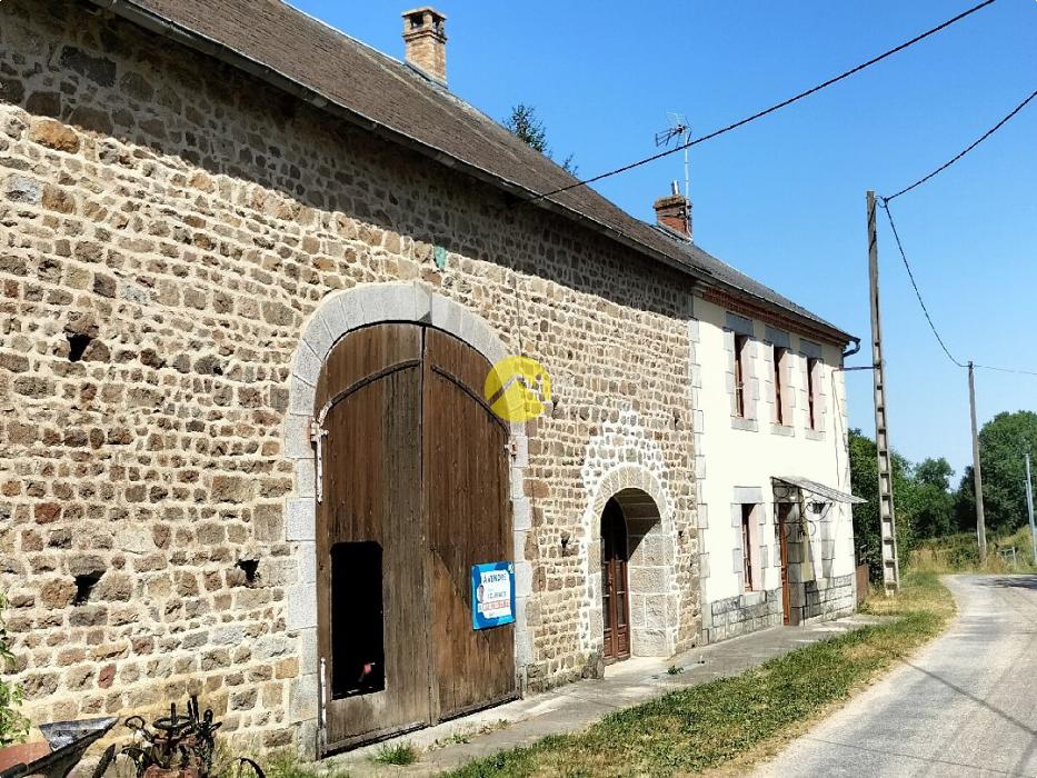 Maison avec jardin et grange
