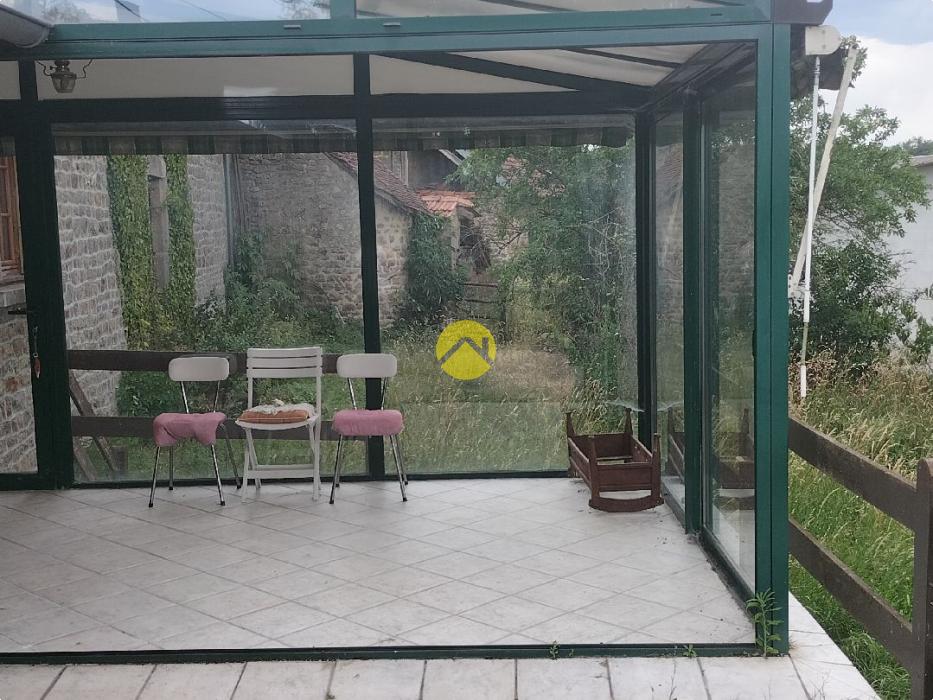 Maison avec jardin et grange