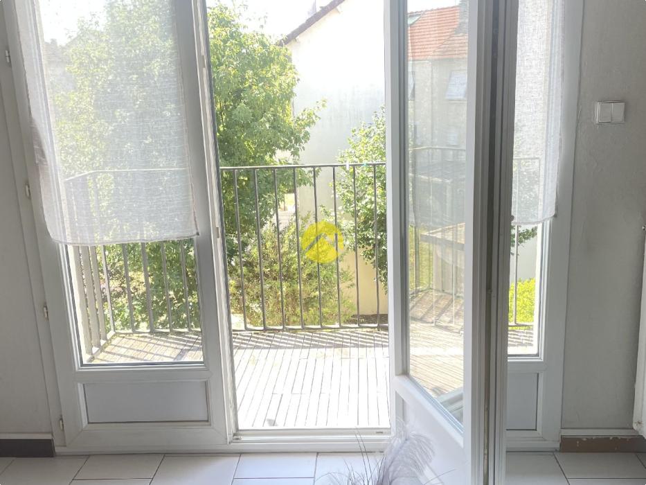APPARTEMENT AVEC BALCON