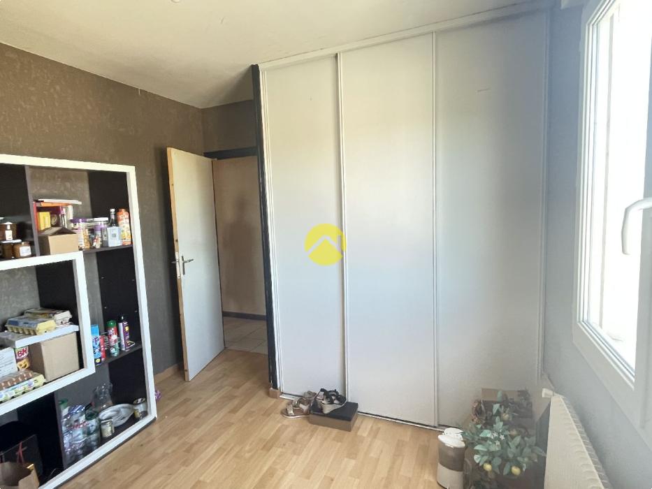 APPARTEMENT AVEC BALCON