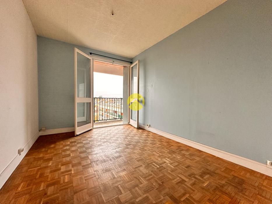 APPARTEMENT AVEC BALCON